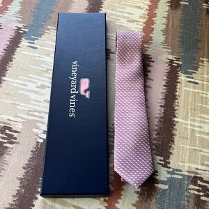 Vineyard Vines boys whale tie
